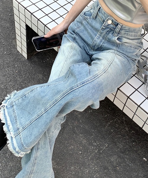 Twinkle;pm(トゥインクルピーエム)の「ハイウエストフリンジデニムパンツ(デニムパンツ・レディース・ライトブルー・SMALL/MEDIUM/LARGE)」の9枚目の写真