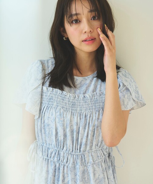 Feroux（フェルゥ）の「【洗える】フラワープリントドロスト ワンピース（ワンピース・レディース・スカイブルー系3/ライトイエロー系3・F）」の15枚目の写真
