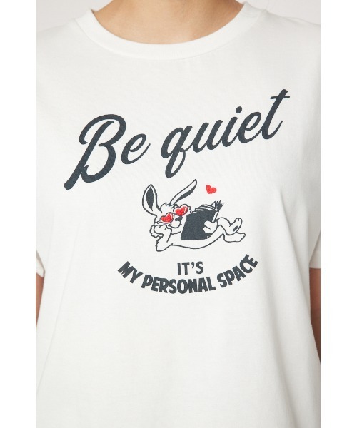RODEO CROWNS WIDE BOWL(ロデオクラウンズワイドボウル)の「Be quiet Tシャツ(Tシャツ/カットソー・レディース・チャコールグレー/オフホワイト/レッド・FREE)」の12枚目の写真