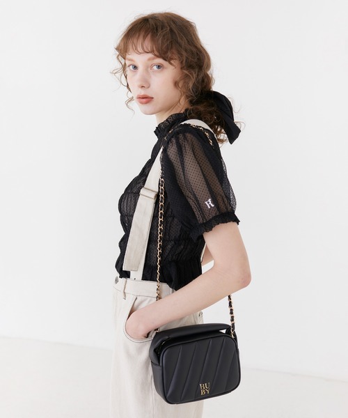 RUBY AND YOU（ルビーアンドユー）の「チェーンパフバッグ（ショルダーバッグ・レディース・アイボリー/ブラック・FREE）」の4枚目の写真