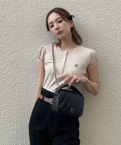 RUBY AND YOU（ルビーアンドユー）の「チェーンパフバッグ（ショルダーバッグ・レディース・アイボリー/ブラック・FREE）」の14枚目の写真