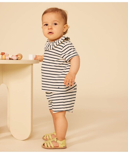 PETIT BATEAU（プチバトー）の「コットンボーダー半袖カットソー（Tシャツ/カットソー・キッズ・ホワイト×ネイビー・18MONTH/12MONTH/24MONTH/36MONTH）」の5枚目の写真