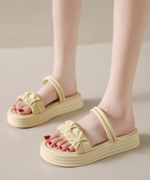 Miniministore(ミニミニストア)の「ストラップサンダル 厚底 ミュール(サンダル・レディース・ブラック/アイボリー/ベージュ・23.5cm/23.0cm/22.5cm/25.0cm/24.5cm/24.0cm)」の3枚目の写真