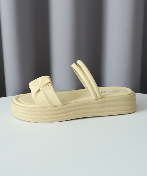 Miniministore(ミニミニストア)の「ストラップサンダル 厚底 ミュール(サンダル・レディース・ブラック/アイボリー/ベージュ・23.5cm/23.0cm/22.5cm/25.0cm/24.5cm/24.0cm)」の21枚目の写真