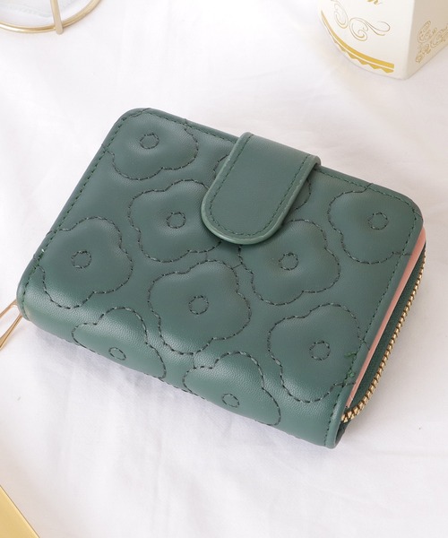 Lace Ladies(レースレディース)の「フラワー キルティング 二つ折り ラウンドファスナー 財布(財布・レディース・ブラック/ライトピンク/ブルーグレー/グリーン/チェリーピンク・FREE)」の10枚目の写真