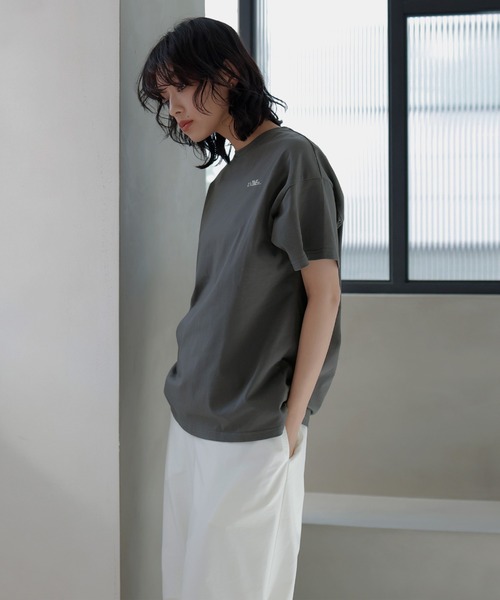  hellam（へラム）の「STATIONバックロゴオーバーサイズT（Tシャツ/カットソー・レディース・オフホワイト/スミクロ/ブラック・FREE）」の15枚目の写真