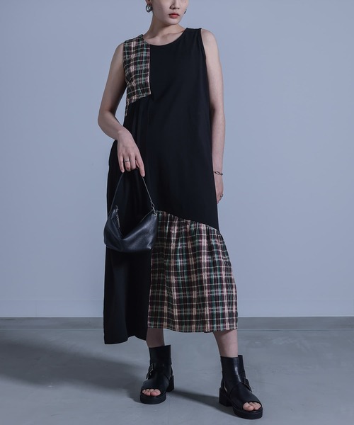 kOhAKU（コハク）の「『メッシュTシャツ×チェック柄切替タンクワンピースセット』（ワンピース・レディース・ブラック・2/1）」の19枚目の写真