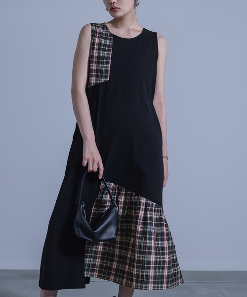 kOhAKU（コハク）の「『メッシュTシャツ×チェック柄切替タンクワンピースセット』（ワンピース・レディース・ブラック・2/1）」の18枚目の写真