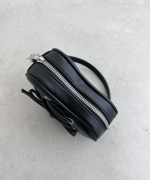 Loueme(ルエム)の「レースアップハートショルダーバッグ(ショルダーバッグ・レディース・ブラック/ライトブルー/ホワイト/ピンク・FREE)」の19枚目の写真