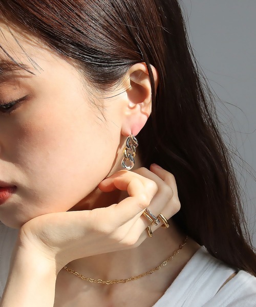abaskdesign(アバスクデザイン)の「金属アレルギー対応 バイカラーチェーンステンレスピアス(ピアス(両耳用)・レディース・シルバー・FREE)」の7枚目の写真
