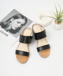 ダブルストラップ ミュール」に該当するサンダルファッション