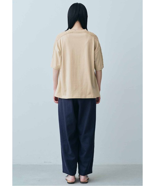 MEDE19F(メデジュウキュウ)の「MEDE19F レース遣いのコンビTシャツ(Tシャツ/カットソー・レディース・ブラック/ベージュ/ホワイト・MEDIUM/LARGE/XX-LARGE/X-LARGE)」の12枚目の写真