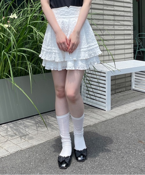 abc une face(アーベーセーアンフェイス)の「レースダブルフレアミニスカート(スカート・レディース・ホワイト・FREE)」の3枚目の写真