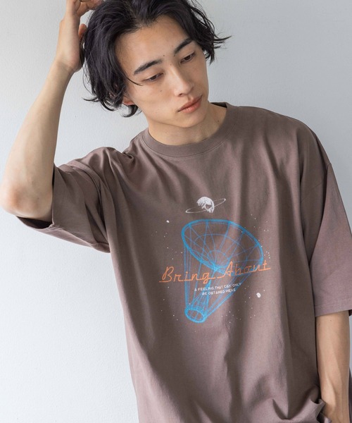 LOWRYS FARM（ローリーズファーム）の「カコウプリントＳＳ　139254（Tシャツ/カットソー・メンズ・ブラック/グレー・LARGE/MEDIUM）」の2枚目の写真