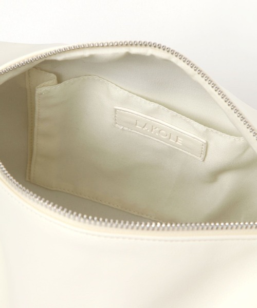 LAKOLE（ラコレ）の「レンタングルショルダーバッグ / 132251（ショルダーバッグ・レディース・ブラック/オフホワイト/ボルドー・FREE）」の6枚目の写真