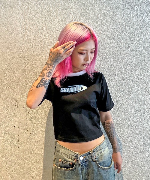 STAY GOLD(ステイゴールド)の「【STAYGOLD】袖ライン ロゴプリント チビTee / ショート丈 Tシャツ ちびTシャツ / レディース(Tシャツ/カットソー・レディース・ブルー/ブラック/オレンジ・FREE)」の12枚目の写真