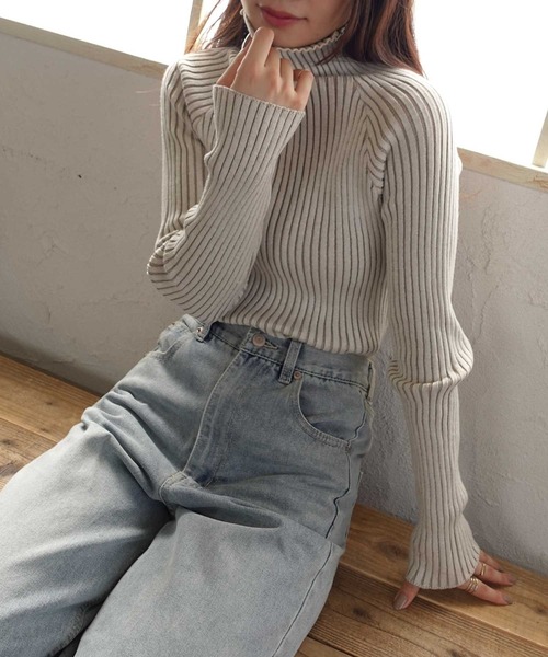CORNERS（コーナーズ）の「プレーティングリブニットシームレスタートルプルオーバー（ニット/セーター・レディース・ベージュ系その他/テラコッタ/カーキ/グレイッシュベージュ/ブラック・M）」の9枚目の写真