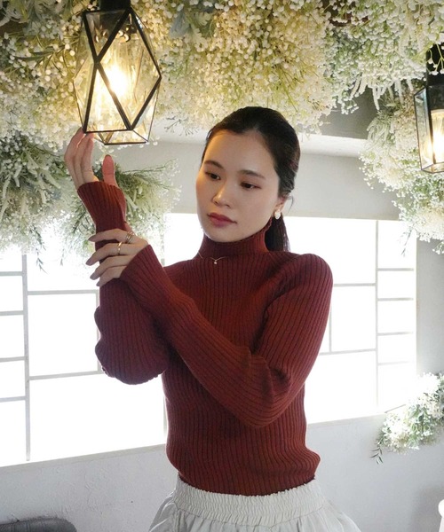 CORNERS（コーナーズ）の「プレーティングリブニットシームレスタートルプルオーバー（ニット/セーター・レディース・ベージュ系その他/テラコッタ/カーキ/グレイッシュベージュ/ブラック・M）」の7枚目の写真