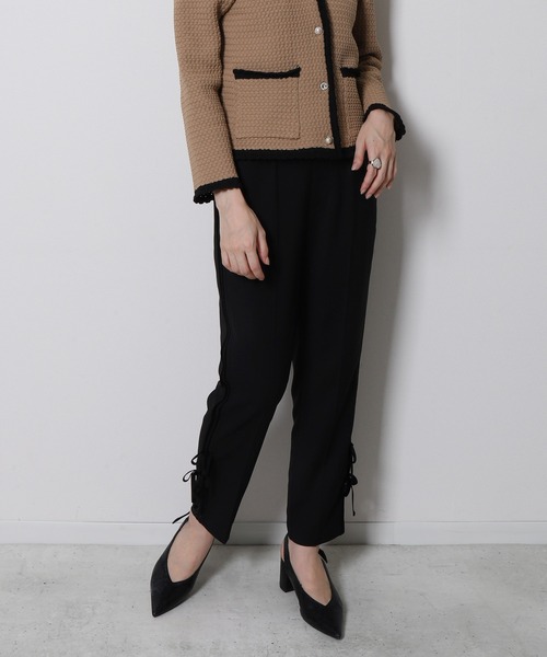 Re.Verofonna(ヴェロフォンナ)の「リボンテーパードパンツ(その他パンツ・レディース・ネイビー/ブラック・MEDIUM/SMALL)」の2枚目の写真
