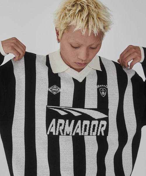 WEGO(ウィゴー)の「WEGO/ゲームロゴニットプルオーバー(ニット/セーター・メンズ・ブラック/ブルー・MEDIUM/LARGE)」の1枚目の写真