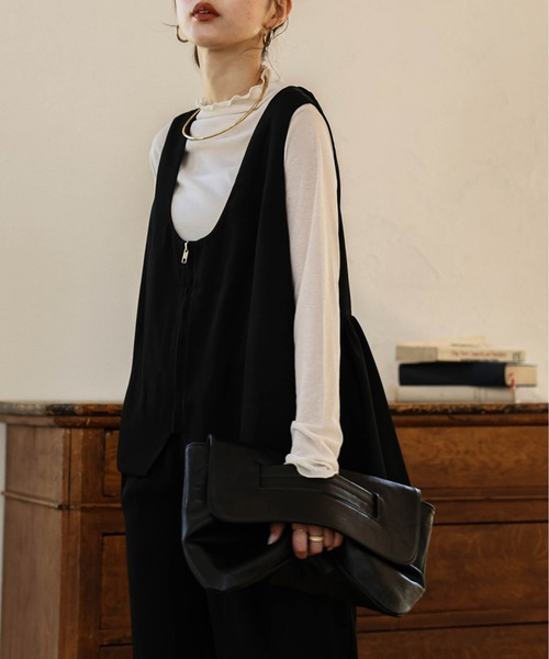 Lajour(ラジュール)の「日本製 ベスト&パンツ セットアップ(セットアップ・レディース・グレー/ブラック/ベージュ・M/L)」の6枚目の写真