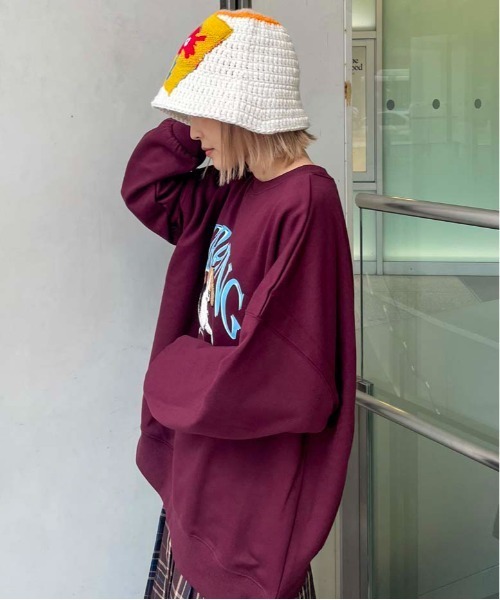 SPINNS（スピンズ）の「フラワーニットバケットハット（ハット・メンズ・オフホワイト/ブラック・ONESIZE）」の5枚目の写真