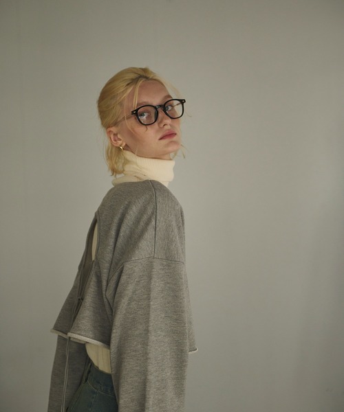 loin nuit（ロワンニュイ）の「back open ribbon sweat / バック