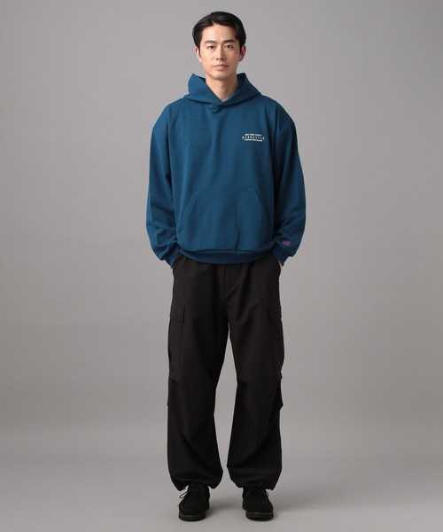 BAYFLOW（ベイフロー）の「URBANプリントスウェットフーディー（パーカー・メンズ・ブルー/アイボリー/ブラック・MEDIUM/LARGE）」の9枚目の写真