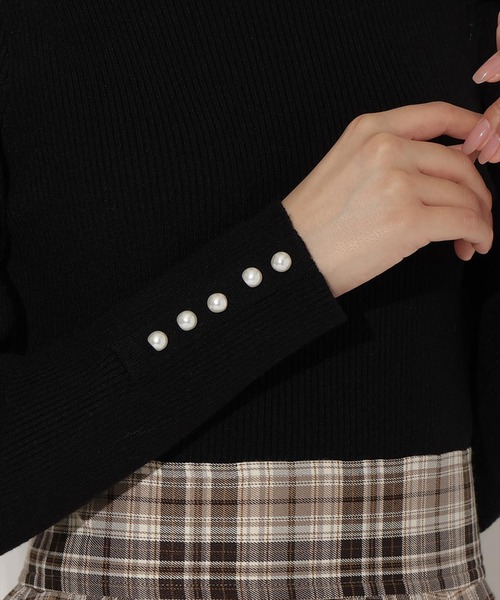 WILLSELECTION（ウィルセレクション）の「袖口パールボトルネックリブニット（ニット/セーター・レディース・ブラック/オフホワイト/ボルドー・FREE）」の13枚目の写真