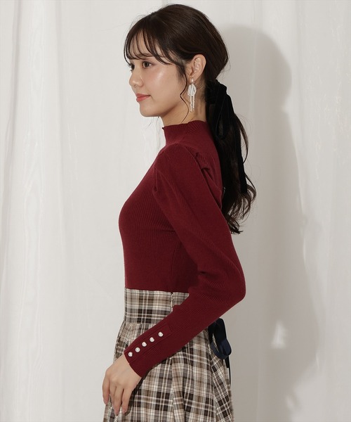 WILLSELECTION（ウィルセレクション）の「袖口パールボトルネックリブニット（ニット/セーター・レディース・ブラック/オフホワイト/ボルドー・FREE）」の16枚目の写真