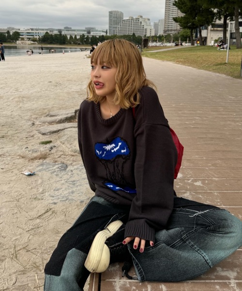 shesame（シーセム）の「crush apple knit（ニット/セーター・レディース・グレー/チャコール/グレイッシュベージュ・LARGE/MEDIUM）」の11枚目の写真