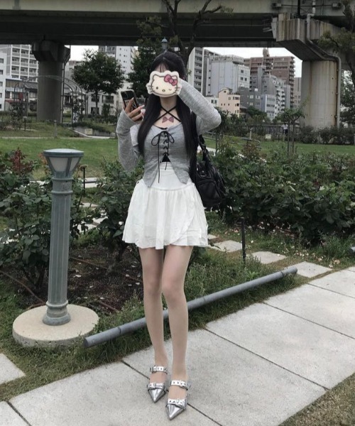 レースアップクロップドトップス+キャミ（Tシャツ/カットソー）｜KsG（ケーエスジー）