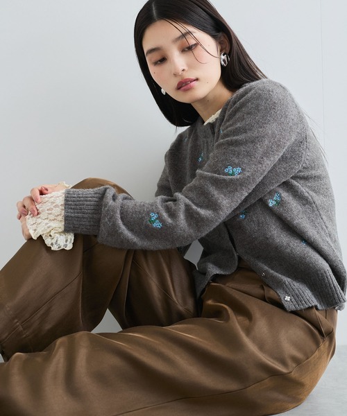 【WEB/1部店舗限定】花刺繍ニットカーディガン（カーディガン/ボレロ）｜VIS（ビス）