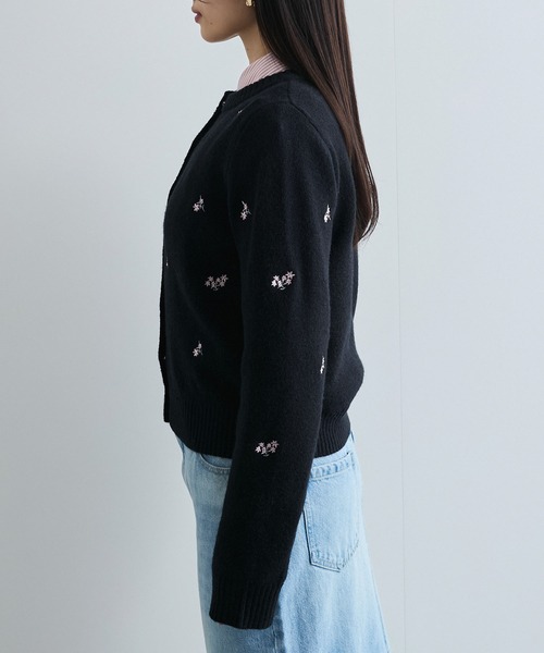 【WEB/1部店舗限定】花刺繍ニットカーディガン（カーディガン/ボレロ）｜VIS（ビス）