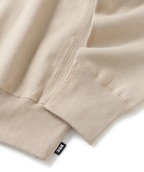 FTC（エフティーシー）の「UNIVERSITY CREW NECK（スウェット・メンズ・アッシュグレー/ブラック/サンドベージュ/ネイビー・MEDIUM/LARGE/X-LARGE/SMALL）」の10枚目の写真