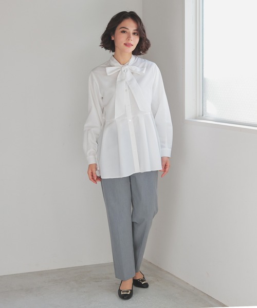 GLACIER lusso（グラシアルッソ）の「【抗菌防臭】ペプラムブラウス（シャツ/ブラウス・レディース・アイボリー/ベージュ系その他/ブルー系その他・L/LL/M/S）」の5枚目の写真