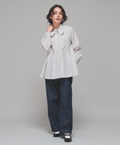 GLACIER lusso（グラシアルッソ）の「【抗菌防臭】ペプラムブラウス（シャツ/ブラウス・レディース・アイボリー/ベージュ系その他/ブルー系その他・L/LL/M/S）」の20枚目の写真