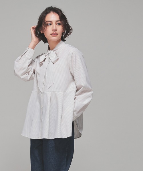 GLACIER lusso（グラシアルッソ）の「【抗菌防臭】ペプラムブラウス（シャツ/ブラウス・レディース・アイボリー/ベージュ系その他/ブルー系その他・L/LL/M/S）」の22枚目の写真