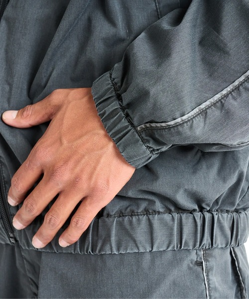 Quiksilver（クイックシルバー）の「QS RIDER PROOF JACKE /クイックシルバールーズフィットフロントジップジャケット（ブルゾン・メンズ・グレー/ブラック・SMALL/LARGE/MEDIUM/X-LARGE）」の17枚目の写真