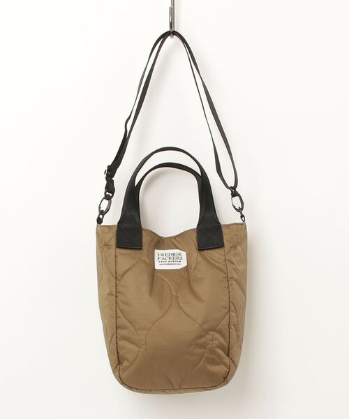 FREDRIK PACKERS(フレドリックパッカーズ)の「FREDRIK PACKERS /フレドリックパッカーズ / 70D MISSION TOTE QUILT(ショルダーバッグ・レディース・ベージュ/ブラック・ONESIZE)」の12枚目の写真