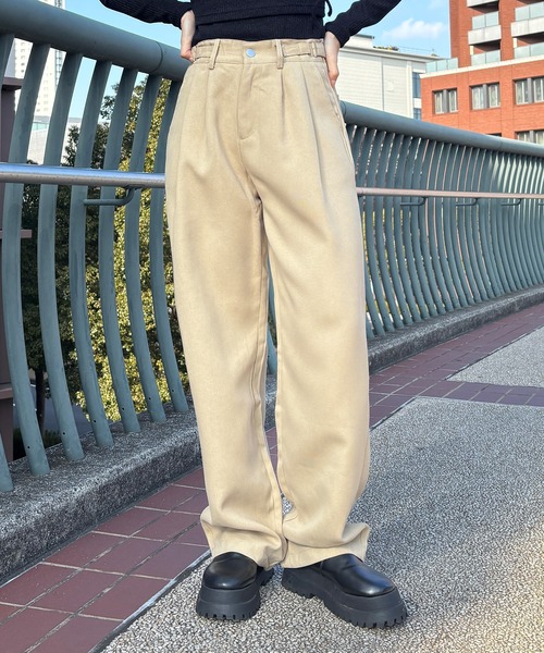 ISOOK（アイスー）の「【ISOOK / アイスー】2タックグルカパンツ / ストレート ハイウエスト スラックス チノパン ロング ベージュ アイボリー ブラック ZOZOTOWN限定（チノパンツ・レディース・ベージュ/アイボリー/ブラック・FREE）」の3枚目の写真