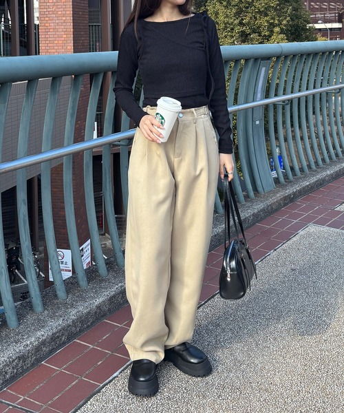 ISOOK（アイスー）の「【ISOOK / アイスー】2タックグルカパンツ / ストレート ハイウエスト スラックス チノパン ロング ベージュ アイボリー ブラック ZOZOTOWN限定（チノパンツ・レディース・ベージュ/アイボリー/ブラック・FREE）」の10枚目の写真