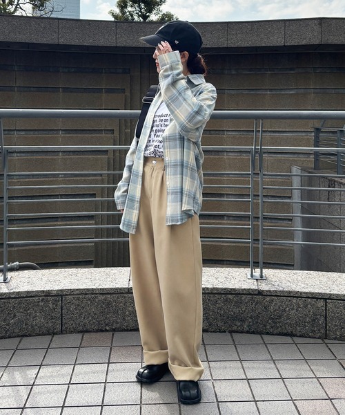 ISOOK（アイスー）の「【ISOOK / アイスー】2タックグルカパンツ / ストレート ハイウエスト スラックス チノパン ロング ベージュ アイボリー ブラック ZOZOTOWN限定（チノパンツ・レディース・ベージュ/アイボリー/ブラック・FREE）」の8枚目の写真