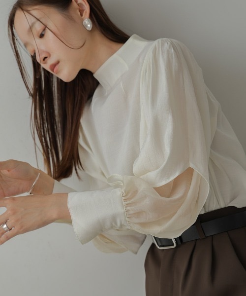 Bab(バブ)の「オーガンジーレイヤードブラウス(シャツ/ブラウス・レディース・ブラック/グリーン/ブラウン/ホワイト・MEDIUM)」の5枚目の写真