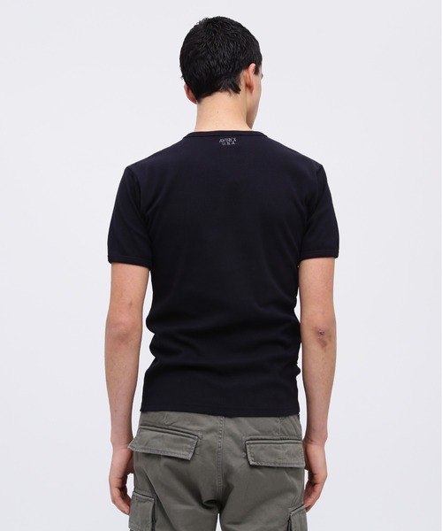 AVIREX(アヴィレックス)の「《DAILY/デイリー》RIB SHORT SLEEVE V-NECK T-SHIRT / デイリーウェア リブ 半袖 Vネック Tシャツ / AVIREX / アヴィレックス(Tシャツ/カットソー・メンズ・チャコール/ロイヤルブルー/ホワイト/ブラック/オリーブ/グレー・SMALL/MEDIUM/LARGE/X-LARGE/X-SMALL)」の17枚目の写真