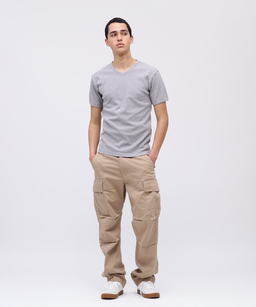 AVIREX(アヴィレックス)の「《DAILY/デイリー》RIB SHORT SLEEVE V-NECK T-SHIRT / デイリーウェア リブ 半袖 Vネック Tシャツ / AVIREX / アヴィレックス(Tシャツ/カットソー・メンズ・チャコール/ロイヤルブルー/ホワイト/ブラック/オリーブ/グレー・SMALL/MEDIUM/LARGE/X-LARGE/X-SMALL)」の21枚目の写真