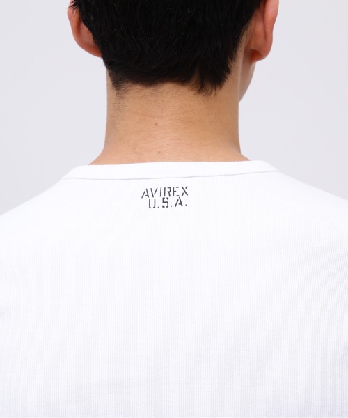 AVIREX(アヴィレックス)の「《DAILY/デイリー》RIB SHORT SLEEVE V-NECK T-SHIRT / デイリーウェア リブ 半袖 Vネック Tシャツ / AVIREX / アヴィレックス(Tシャツ/カットソー・メンズ・チャコール/ロイヤルブルー/ホワイト/ブラック/オリーブ/グレー・SMALL/MEDIUM/LARGE/X-LARGE/X-SMALL)」の14枚目の写真