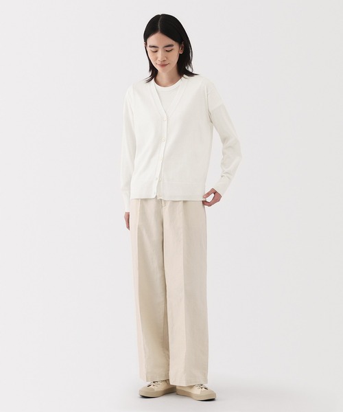 無印良品（ムジルシリョウヒン）の「婦人　ＵＶカットライトニットＶネックカーディガン（カーディガン/ボレロ・レディース・ホワイト/ライトグレー/ライトブルー/ブラック/ブラウン/ライトイエロー/ライトピンク・S/M/L/XL）」の20枚目の写真