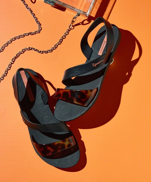 IPANEMA(イパネマ)の「<Ipanema>VIBE SANDAL サンダル(サンダル・レディース・ブラック/ブラウン・37/36/35)」の2枚目の写真