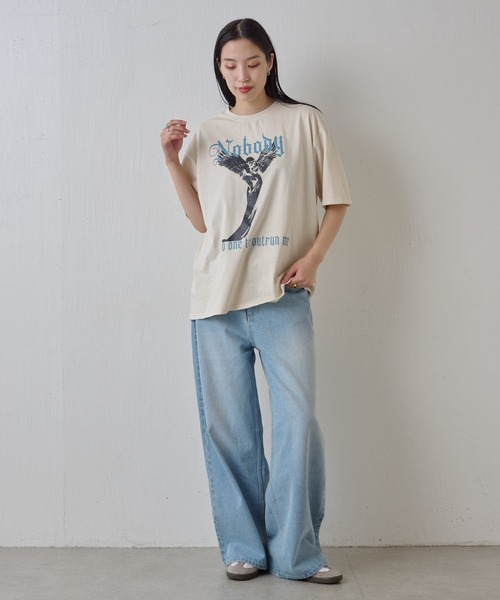 COLONY 2139（コロニートゥーワンスリーナイン）の「ピグメント加工マリアプリントTシャツ（Tシャツ/カットソー・メンズ・ホワイト/ブラック・MEDIUM/LARGE）」の11枚目の写真